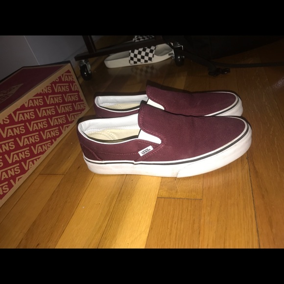 vans slip on wine